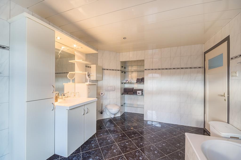 Appartement Melange Heythuysen Eksteriør bilde